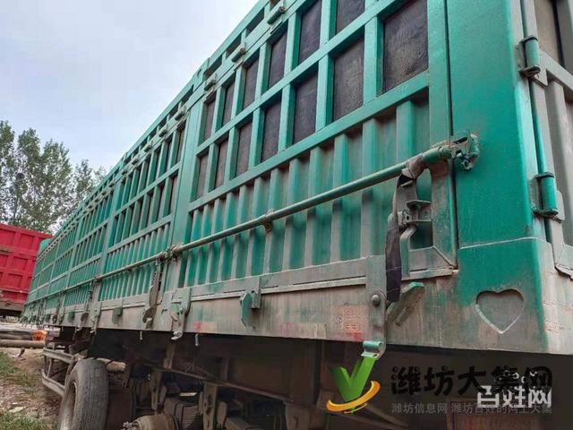 13米長(zhǎng)2.8米寬1.7米高二手花籃側(cè)翻半掛車(chē)