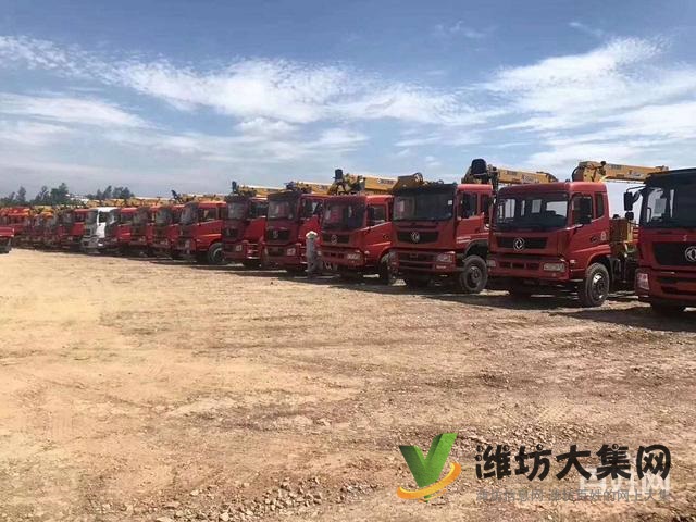 東風(fēng)國五8噸隨車吊廠里特價(jià)處理