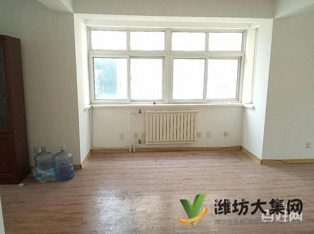 濰棉新樓四樓帶閣樓86平簡裝兩室66萬可議