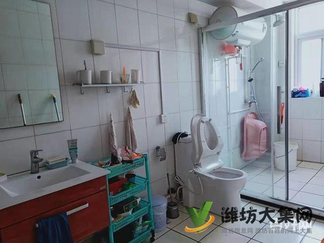 直降10萬新華路電梯洋房3室2廳176平僅售130