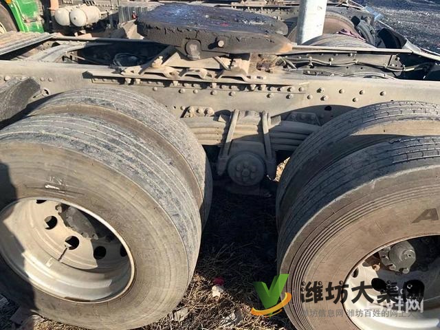 售國(guó)五400馬力二手德龍X3000牽引車(chē) 輕量化版