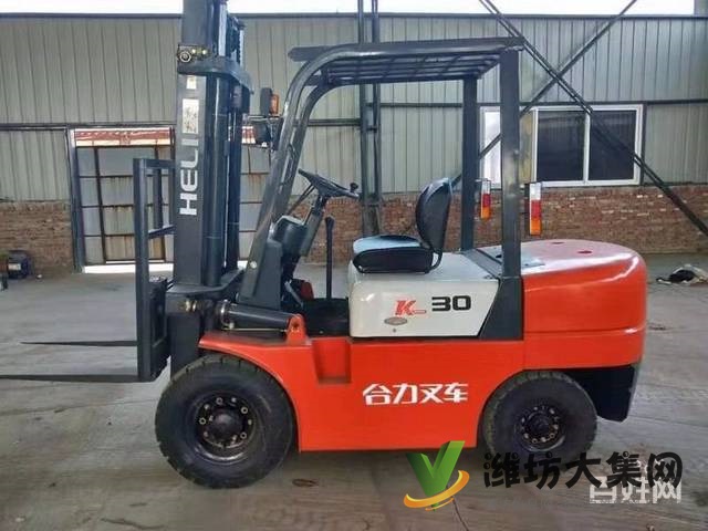 個(gè)人叉車轉(zhuǎn)讓，9成新3噸3噸半4噸7噸合力叉車