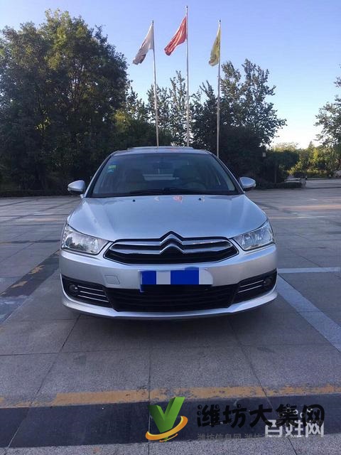 個人一手12年7?自動擋，精品雪鐵龍新世嘉，