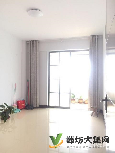 金都時(shí)代新城105平3室精裝 客廳有窗戶 東鄰虞河