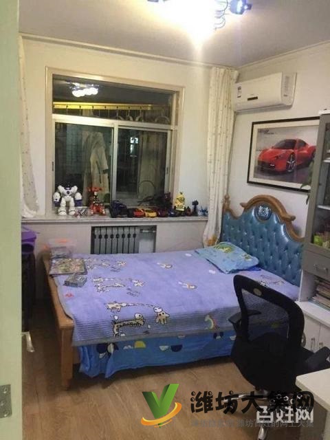 櫻園西區(qū)多層三樓104平米三室朝陽新裝修無稅