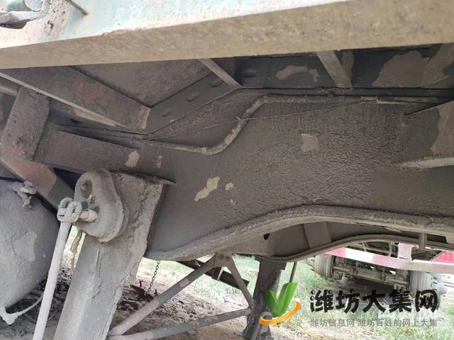 13米長(zhǎng)2.8米寬1.7米高二手花籃側(cè)翻半掛車(chē)