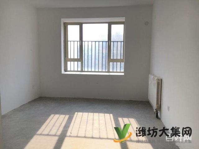 臨近弘潤金茂府隨時看房南北通透三室客廳朝陽大H戶型