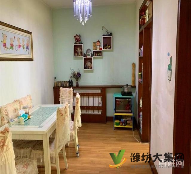 萬達(dá)近 114平方三友文錦苑精裝三室贈(zèng)送外置閣樓