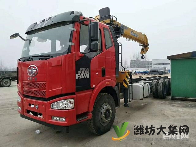 東風(fēng)國五8噸隨車吊廠里特價(jià)處理