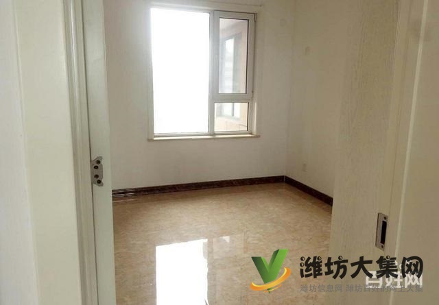 萬(wàn)達(dá)泰華北 樓層好水映幸福城 115平 三室裝修帶