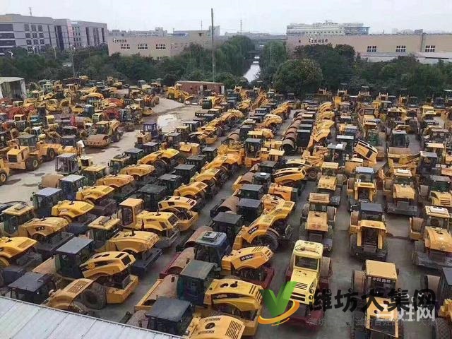 中日美挖機(jī)直銷專營(yíng)日本進(jìn)口挖掘機(jī)現(xiàn)貨低價(jià)處理