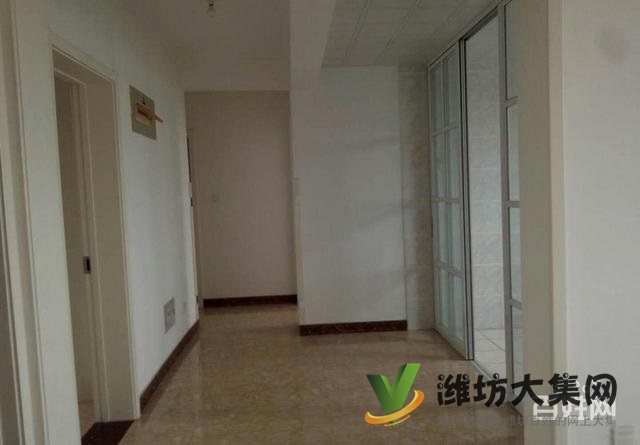 萬(wàn)達(dá)泰華北 樓層好水映幸福城 115平 三室裝修帶