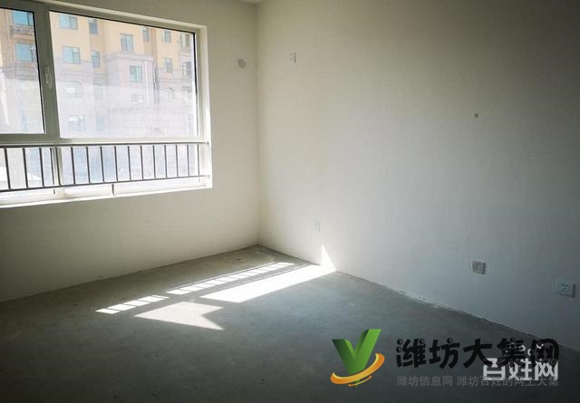 金馬公學楓丹壹號旁 浪琴灣129平 3室毛坯帶地下