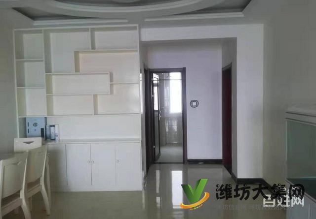 新華* **盛世華府樓層佳133平精裝三室148萬