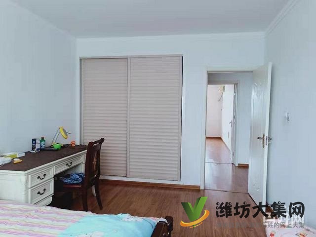 直降10萬新華路電梯洋房3室2廳176平僅售130