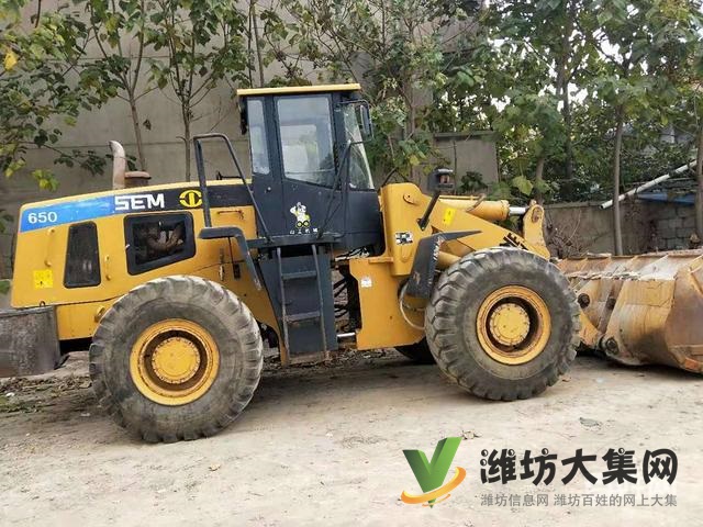 個(gè)人急售10年.山工650裝載機(jī).原版車.無噴漆