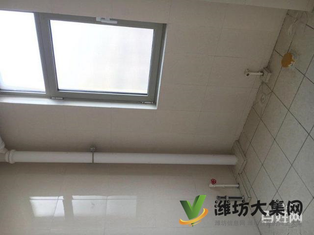 臨近弘潤金茂府隨時看房南北通透三室客廳朝陽大H戶型