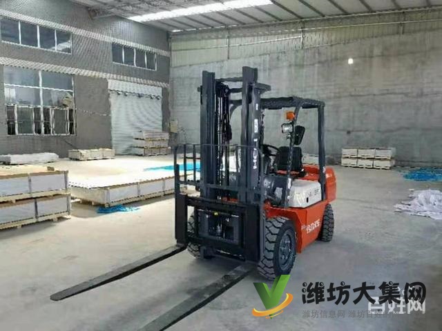 個(gè)人工廠半價(jià)轉(zhuǎn)讓叉車(chē)