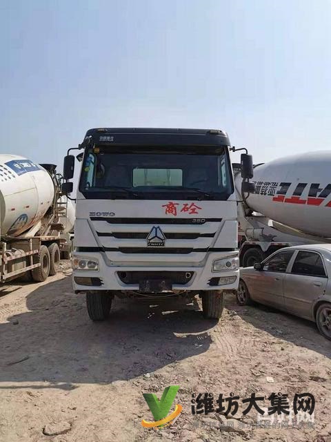 出售17年國(guó)五二手豪沃?jǐn)嚢柢?chē) 大14方  后八輪