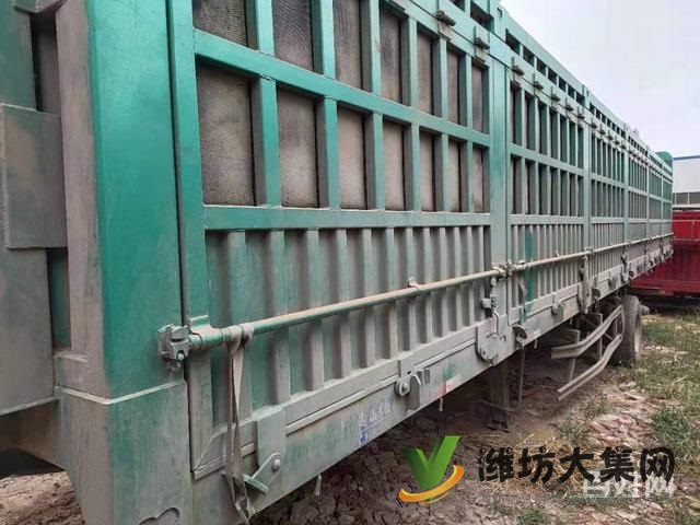 13米長(zhǎng)2.8米寬1.7米高二手花籃側(cè)翻半掛車(chē)