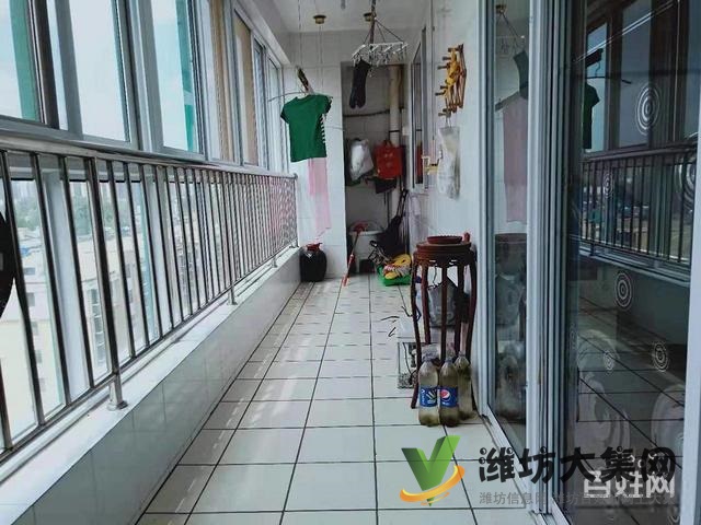 直降10萬新華路電梯洋房3室2廳176平僅售130