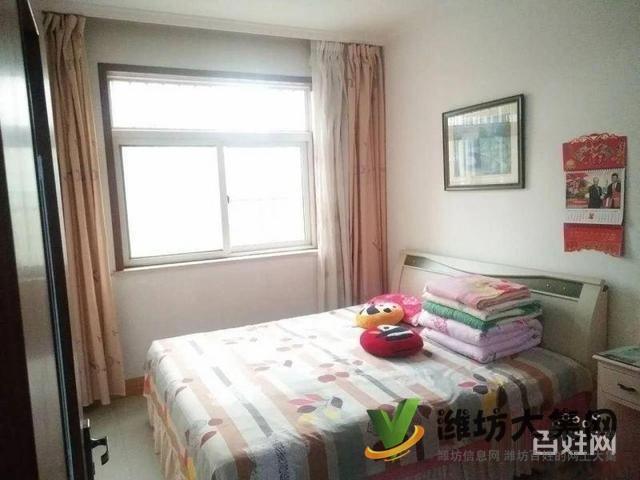 華都花園萬(wàn)達(dá)近多層2樓精裝三室?guī)У叵率壹促I即賺