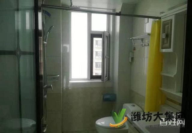 新華* **盛世華府樓層佳133平精裝三室148萬