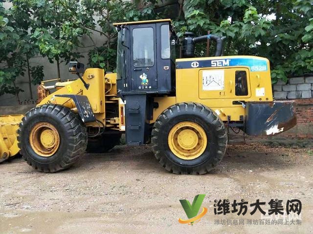 2013年，山工652B，車況好.干活車