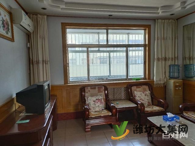 泰華附近小東場(chǎng)家屬院精裝3室2樓帶家具家電出租