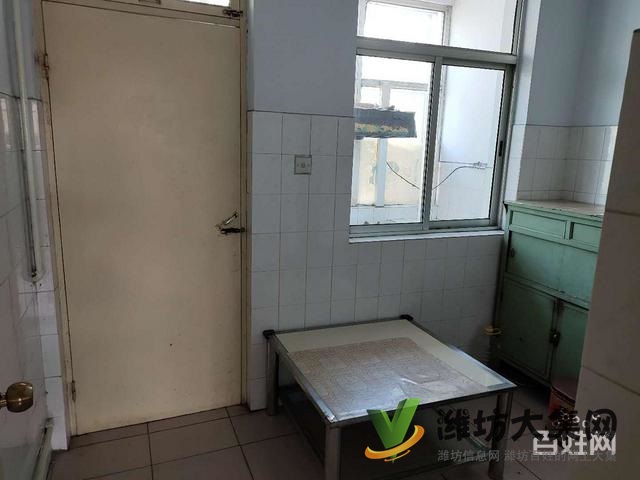 泰華附近小東場(chǎng)家屬院精裝3室2樓帶家具家電出租