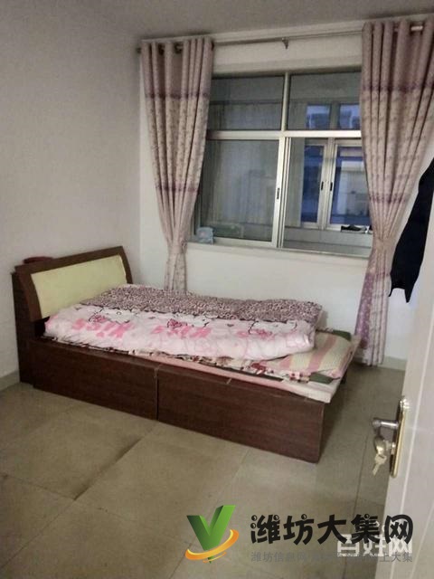 東風(fēng)街西園小學(xué)近多層112平大3室簡單裝修54.8