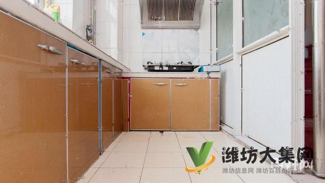 西城名都 多層復(fù)式 精裝兩層 單層118平 客廳