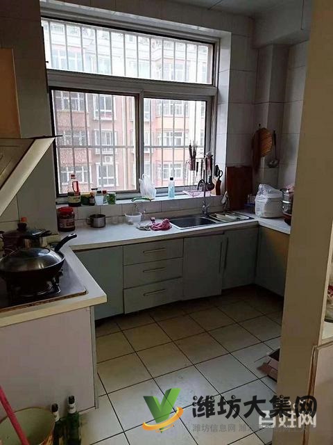 勝利街永安路小學近名都百盛園多層104平精裝3室7