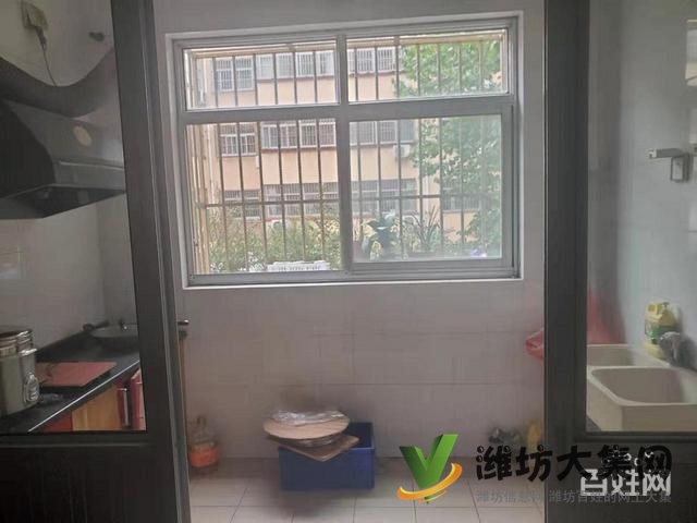 教師新村148平簡(jiǎn)裝帶車庫(kù)僅售69.8萬(wàn)