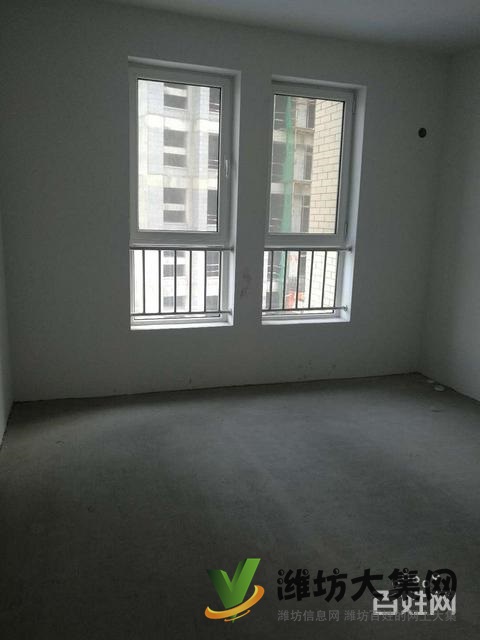 圣菲漫步 3室2 廳戶型方正大氣毛坯房