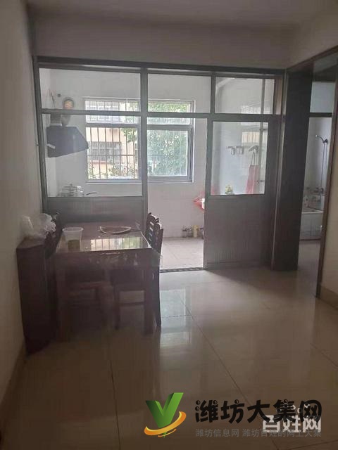 教師新村148平簡(jiǎn)裝帶車庫(kù)僅售69.8萬(wàn)