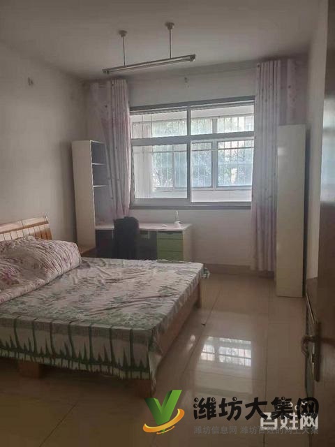 教師新村148平簡(jiǎn)裝帶車庫(kù)僅售69.8萬(wàn)