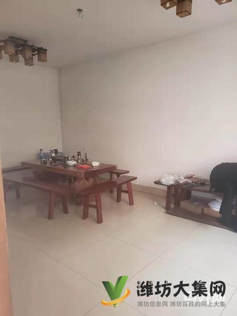 教師新村148平簡(jiǎn)裝帶車庫(kù)僅售69.8萬(wàn)