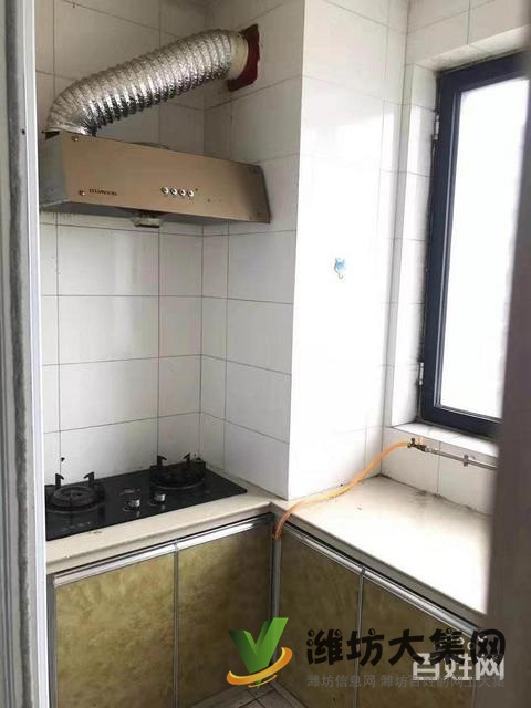 渤景灣3室2廳 精裝修配置齊全干凈衛(wèi)生拎包入住