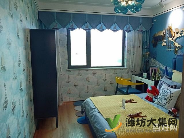 恒信玫瑰公館 小高層電梯洋房 135平三室兩廳兩衛(wèi)頂