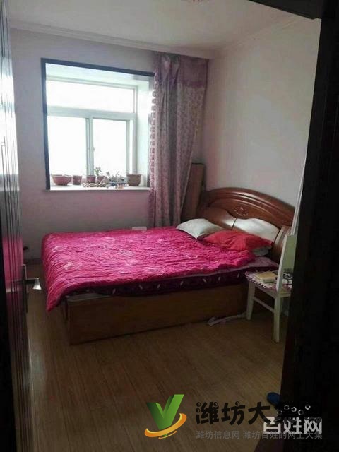 火車(chē)站近健康街小學(xué)107平3室2廳精裝電梯出稅69