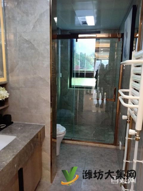 恒信玫瑰公館 小高層電梯洋房 135平三室兩廳兩衛(wèi)頂