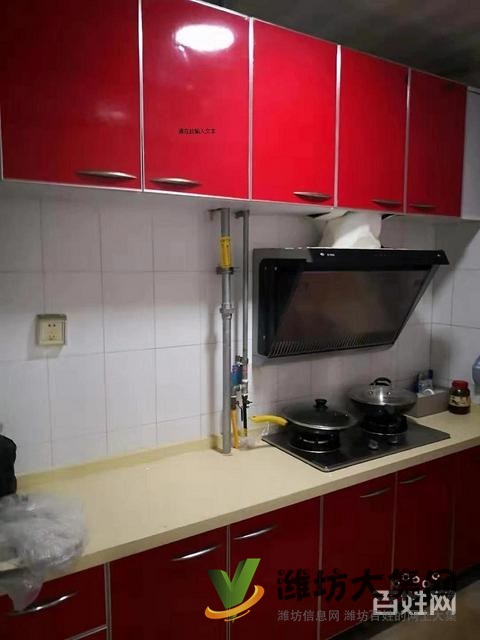 中百大廈對面新天地購物城100平米南北通透精裝修家