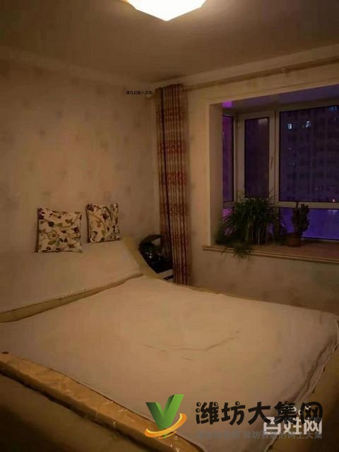 中百大廈對面新天地購物城100平米南北通透精裝修家