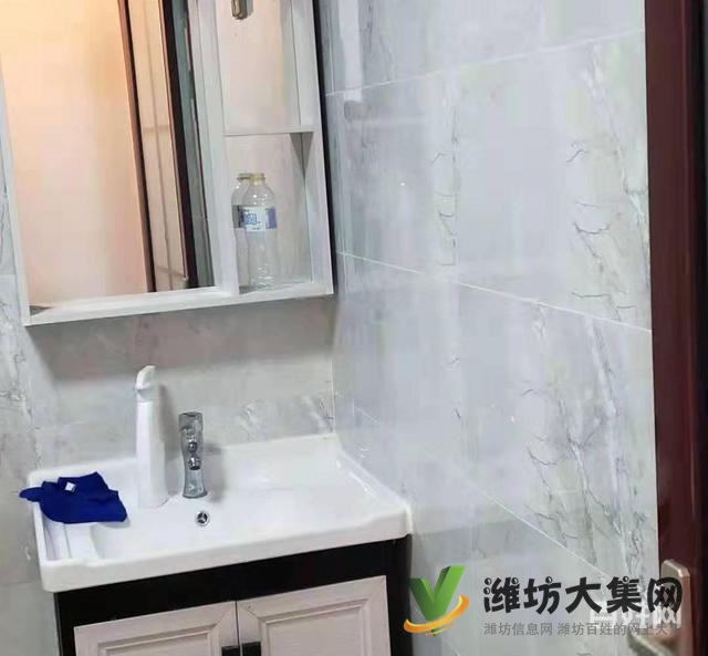 書(shū)香世家 3室2廳1衛(wèi)吉房出租