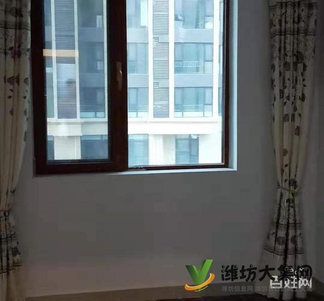 書(shū)香世家 3室2廳1衛(wèi)吉房出租