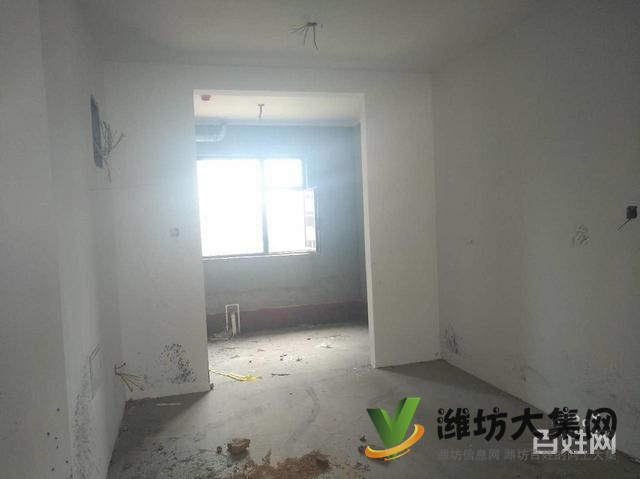 德潤綠城海棠園 四室 電梯房 贈 儲藏室 急售 改