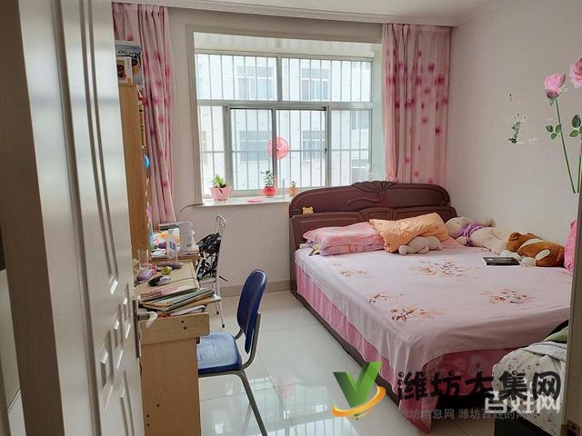 新佳樂家商圏 好樓層二樓 精裝送大車庫