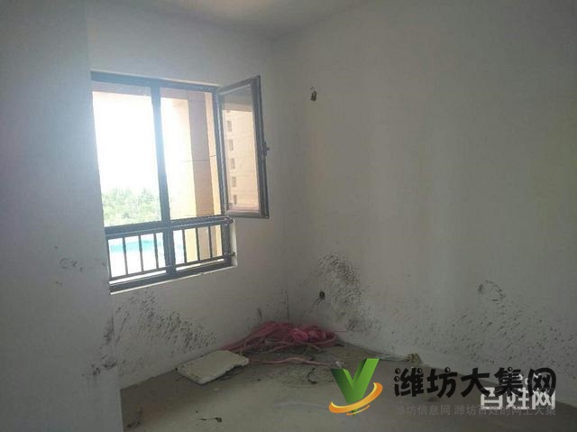 德潤綠城海棠園 四室 電梯房 贈 儲藏室 急售 改