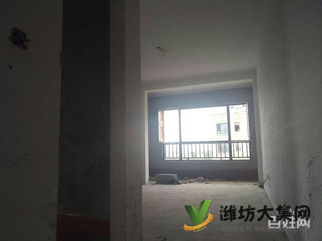 德潤綠城海棠園 四室 電梯房 贈 儲藏室 急售 改